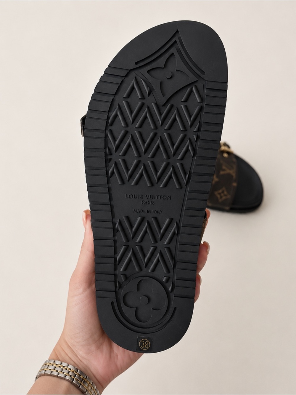 LABOR WKEND SALE 🤎 Lv double strap sandals - Picture 3 of 3